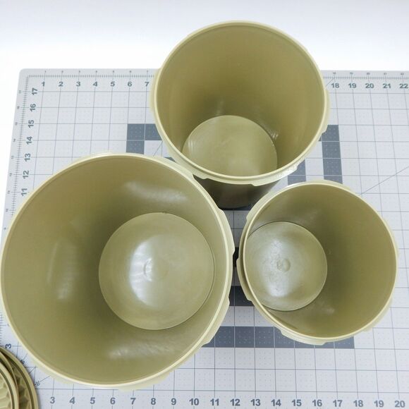 Tupperware Avocado Green Servalier Nesting Canister Set of 3 805 807 809 - Picture 12 of 15